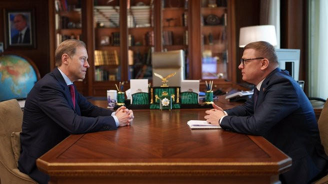 Денис Мантуров встретился с губернатором Челябинской области Алексеем Текслером