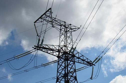Филиал ПАО "Россети" обновил изоляторы на линии электропередачи, участвующей в энерготранзите с Республикой Беларусь