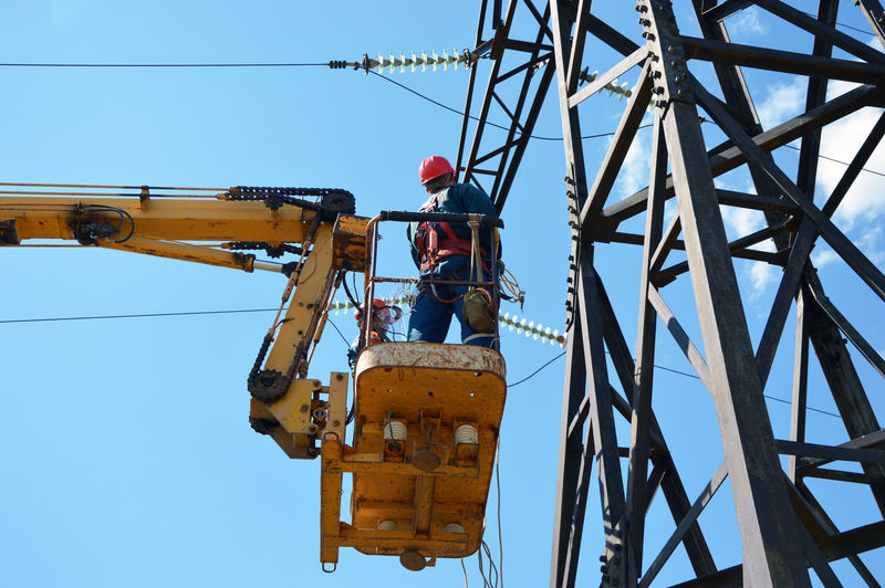 "Россети Юг" в 2025 году отремонтировали в Ростовской области 681 км ЛЭП и свыше 1,7 тысячи трансфор...